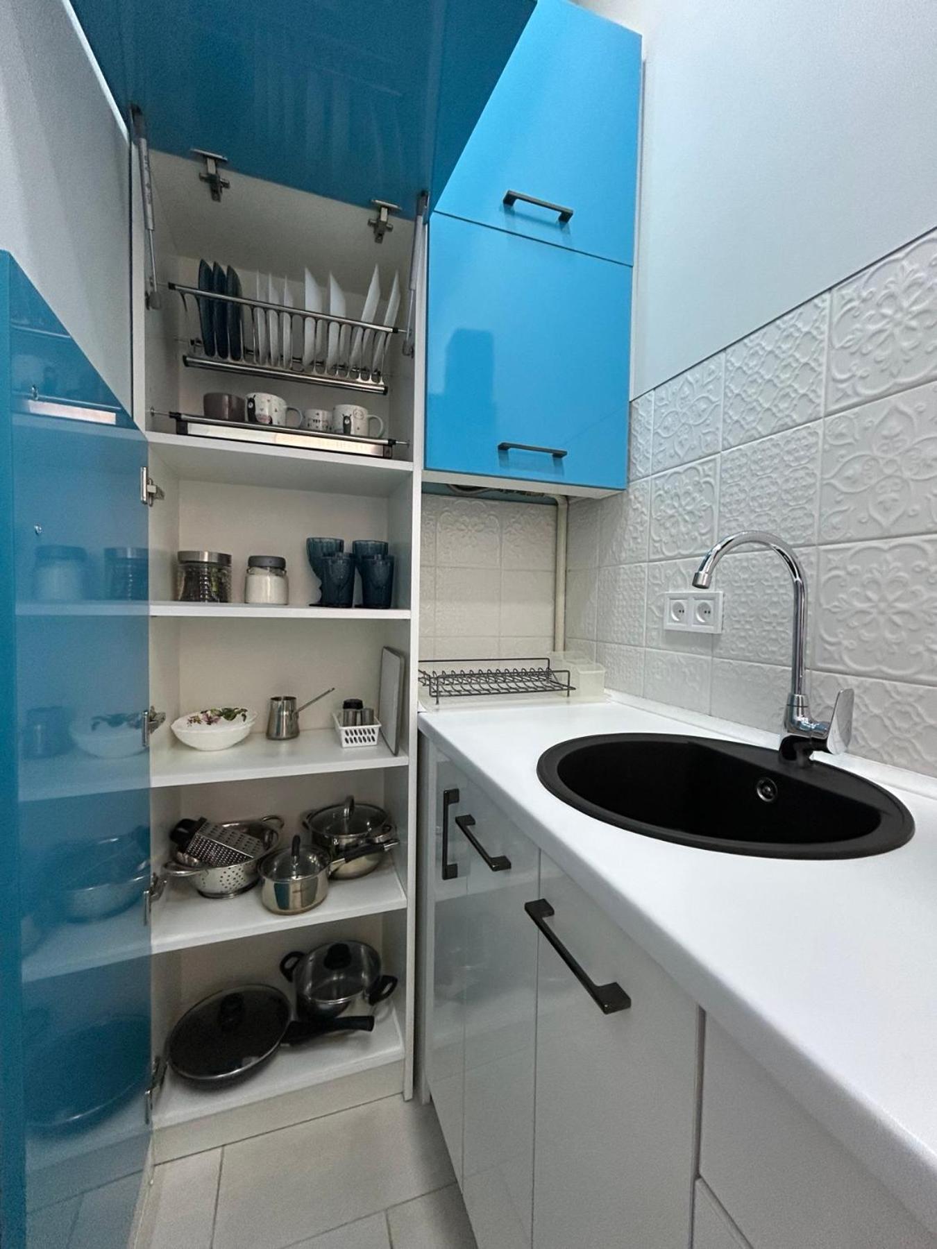 Romantic Apartment In The Сity Сenter リヴィウ エクステリア 写真