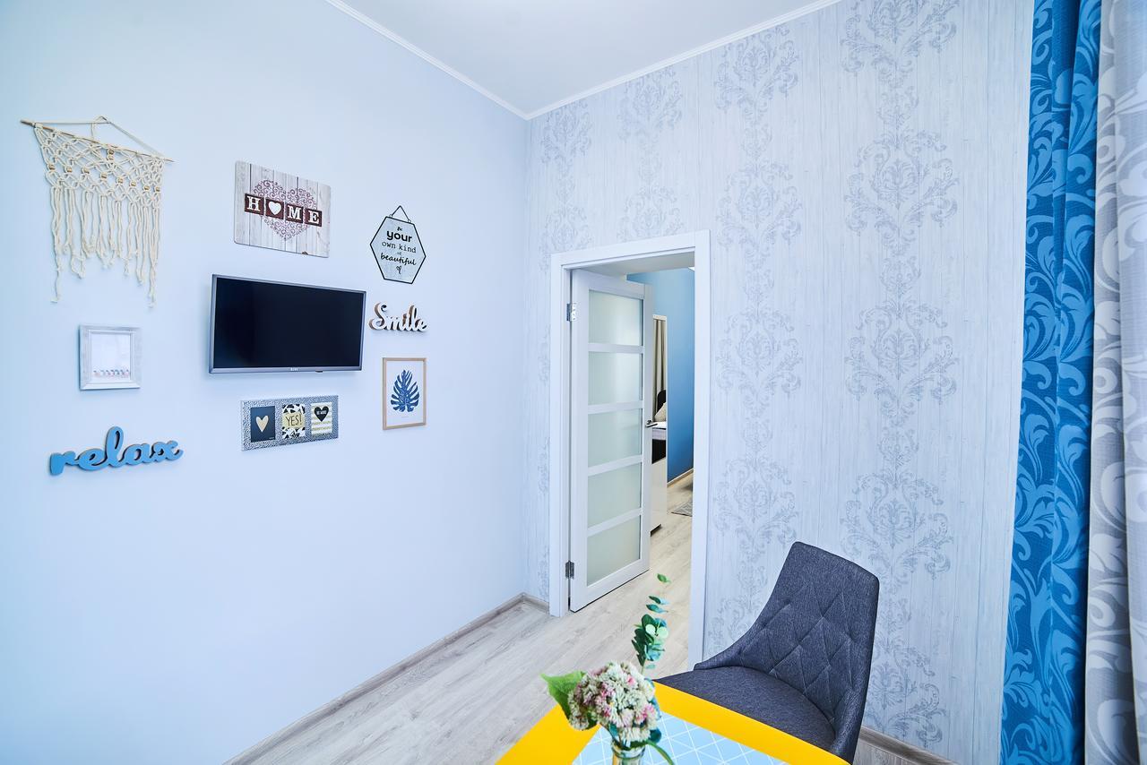 Romantic Apartment In The Сity Сenter リヴィウ エクステリア 写真