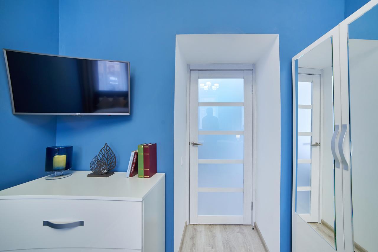 Romantic Apartment In The Сity Сenter リヴィウ エクステリア 写真